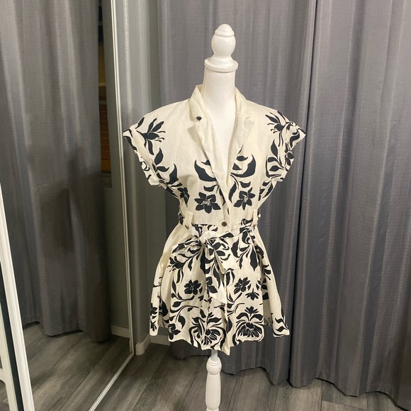 ZARA • Short Sleeve Button Down Tie Waist Dress - Picture 3 of 9